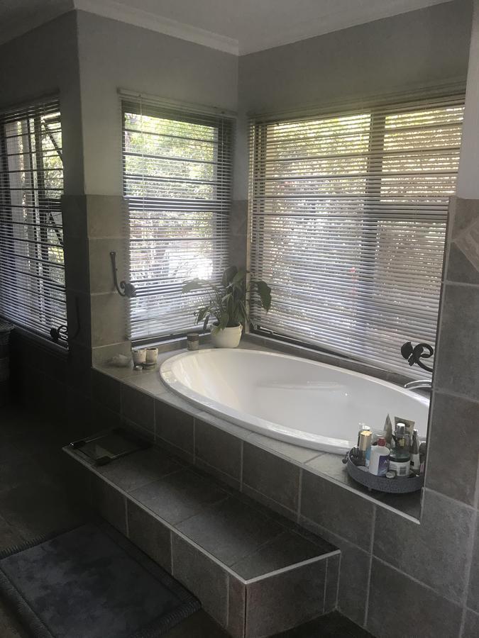 Koru Guesthouse Pretoria-Noord Exteriér fotografie